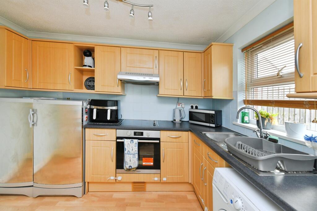 Kitchen &amp; Dining Spcae