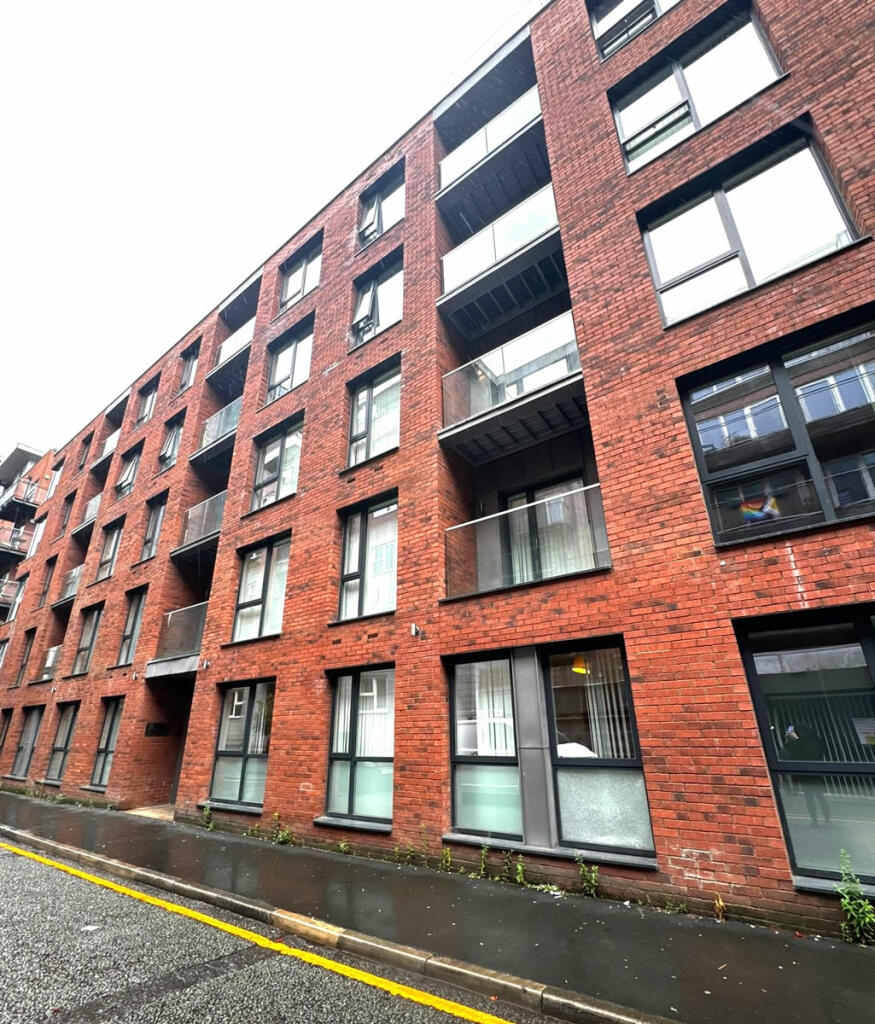 61Halohouse23.jpg