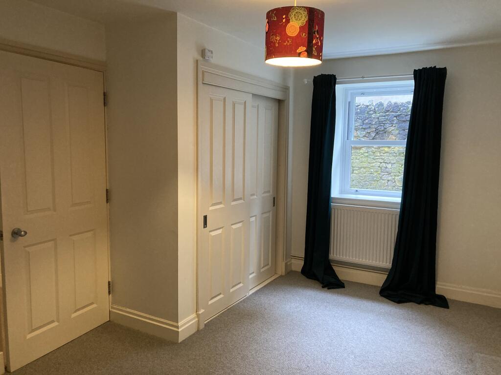 Bedroom photo 3