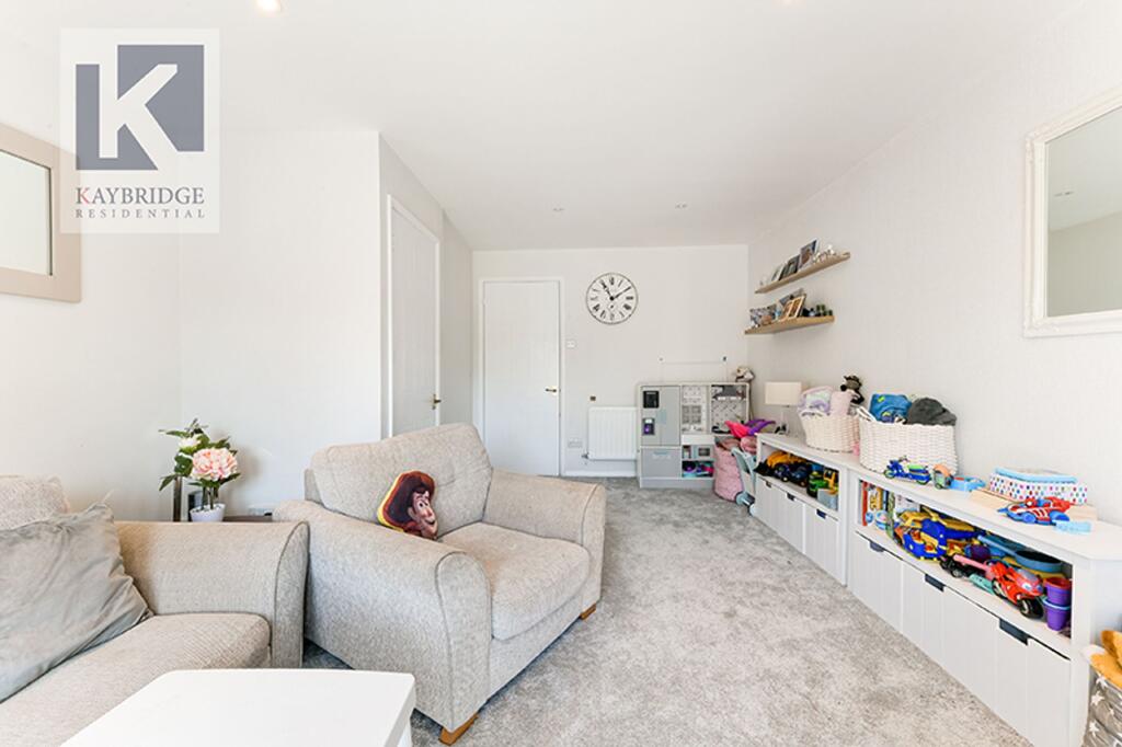 Pemberley Chase, West Ewell