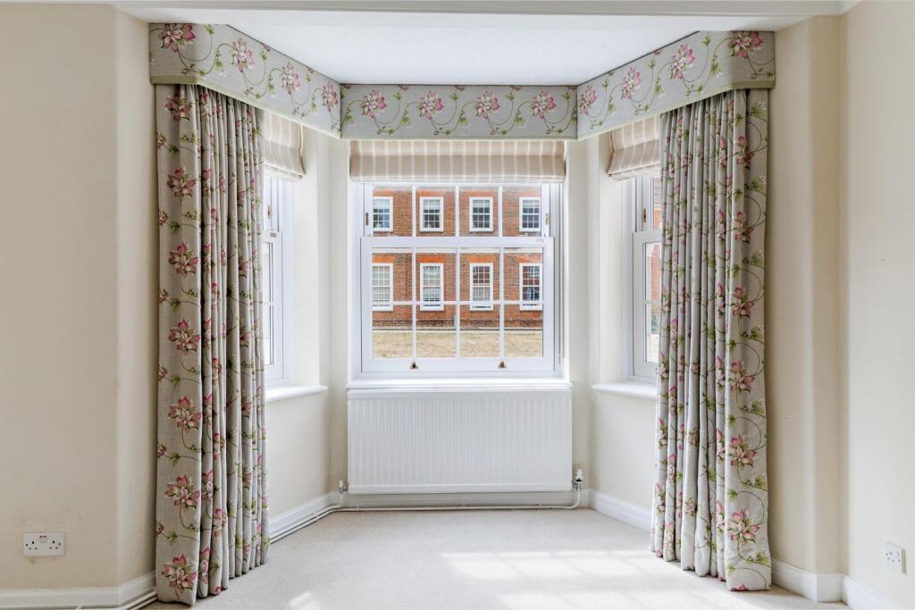 97268_161-The-Close-Salisbury (23).jpg