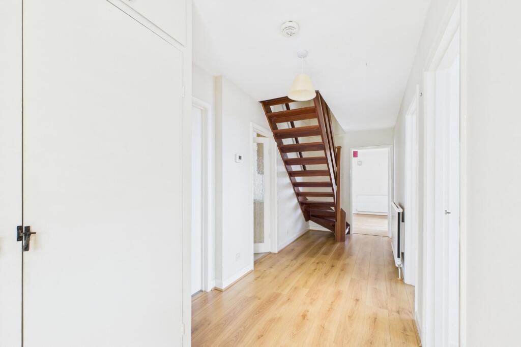 Ground floor reception hallway