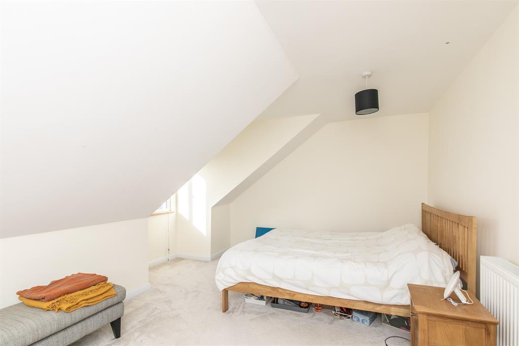 BEDROOM ONE - MASTER