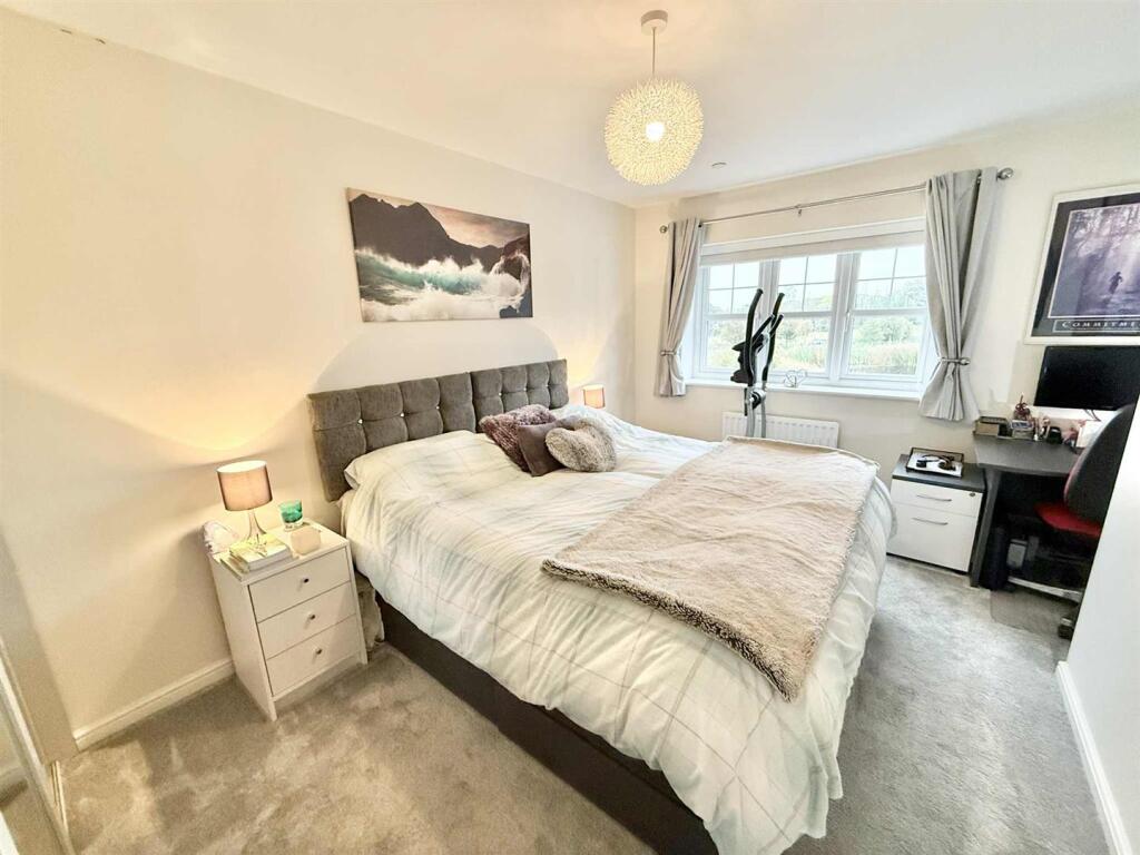 bedroom-2.jpg