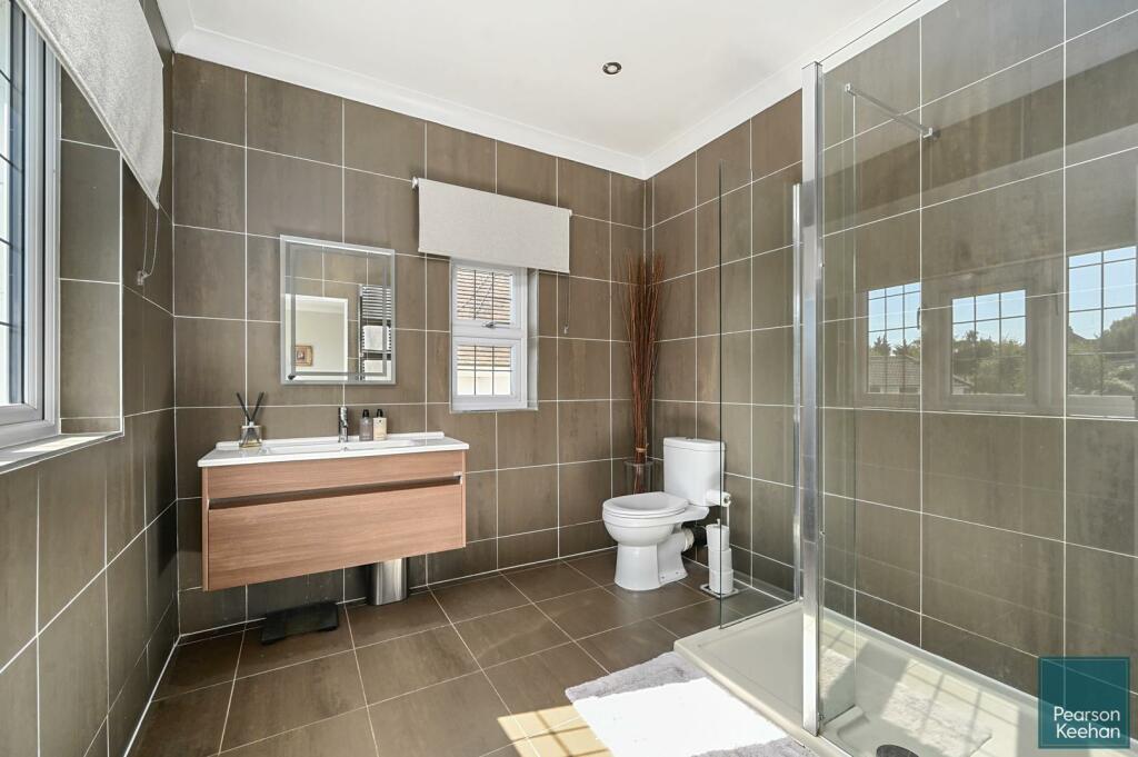 33 Woodruff Ave,BN3 (8).jpg
