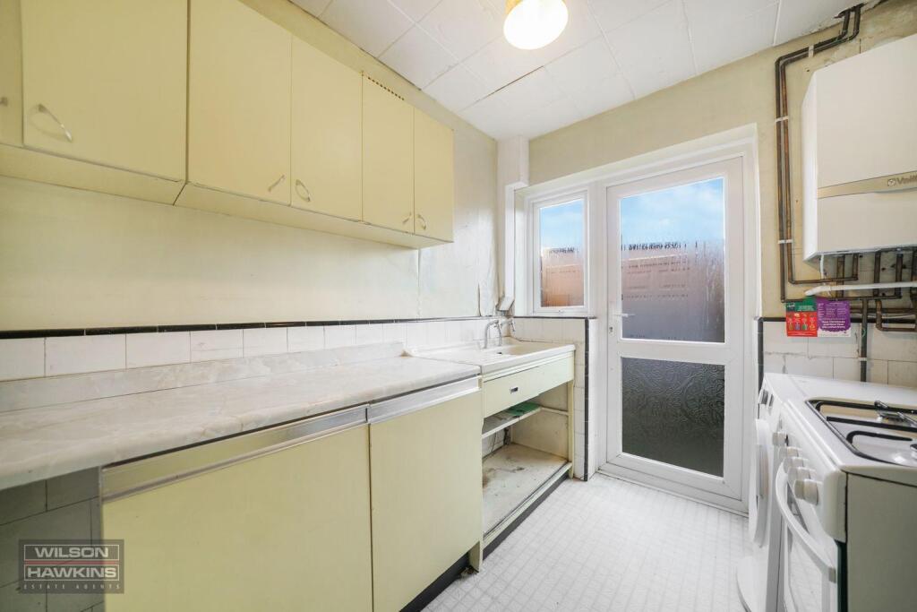 33 Broadfields - CQtxR6uLKJxIOtjFM7vv.jpg