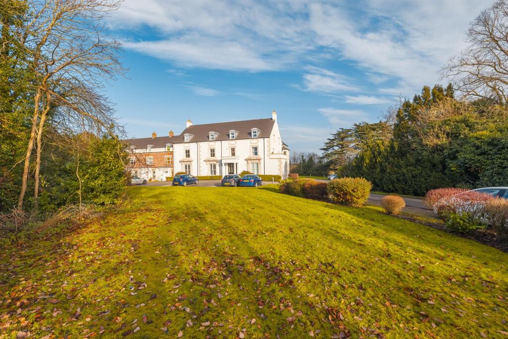 5 New Hall Manor-2.jpg