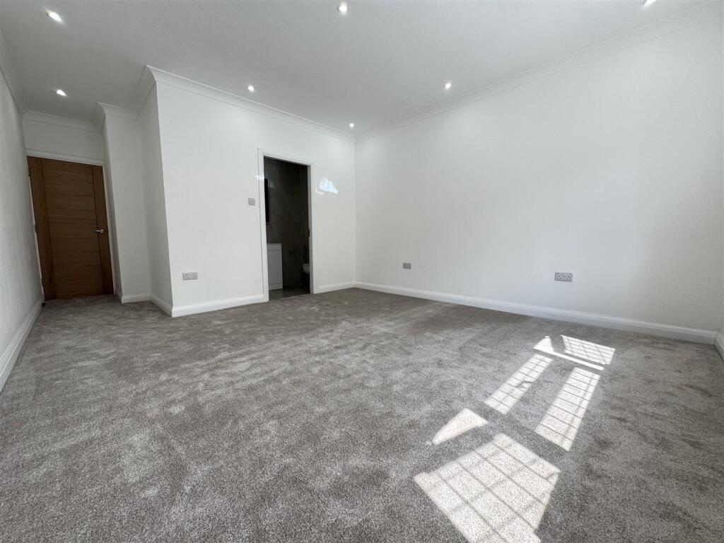 IMG_8534 (Large).JPG