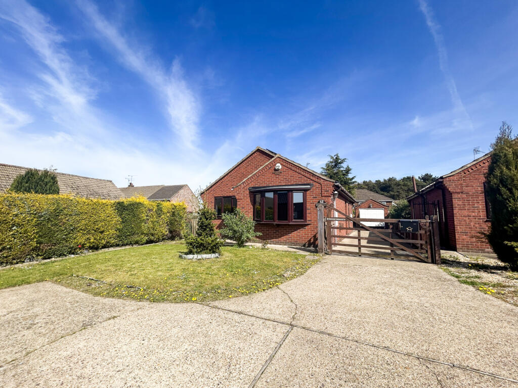 Charming Energy-Efficient Detached Bungalow in Pr