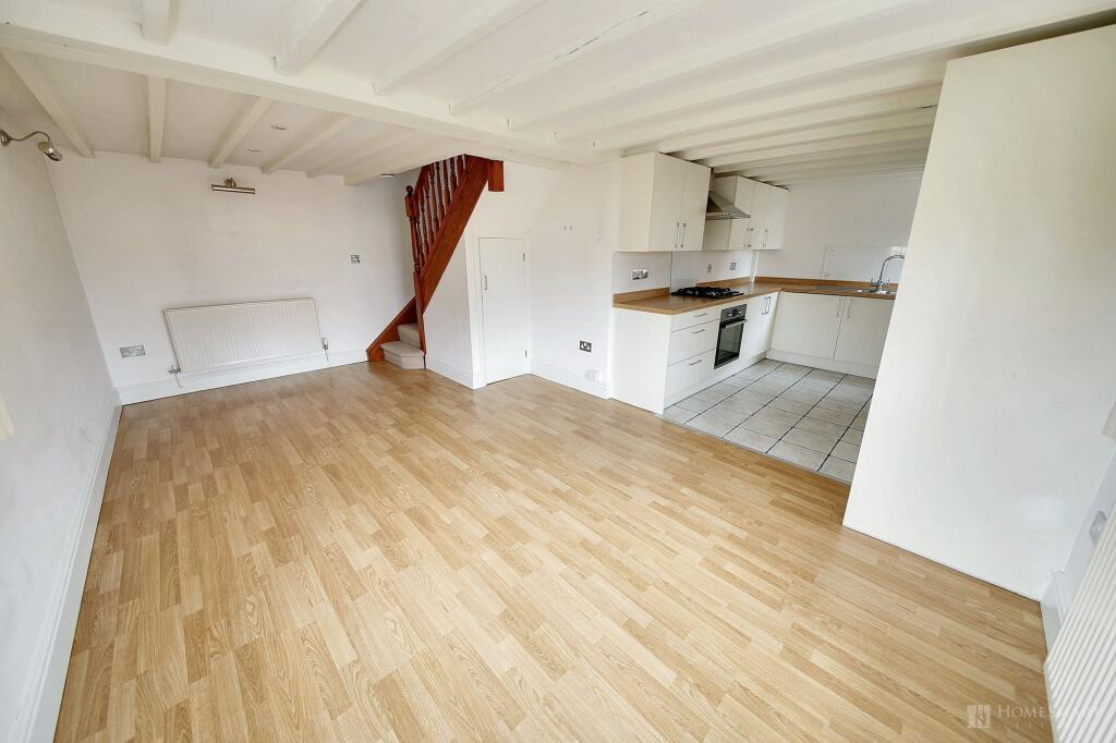 Open plan living/dining room