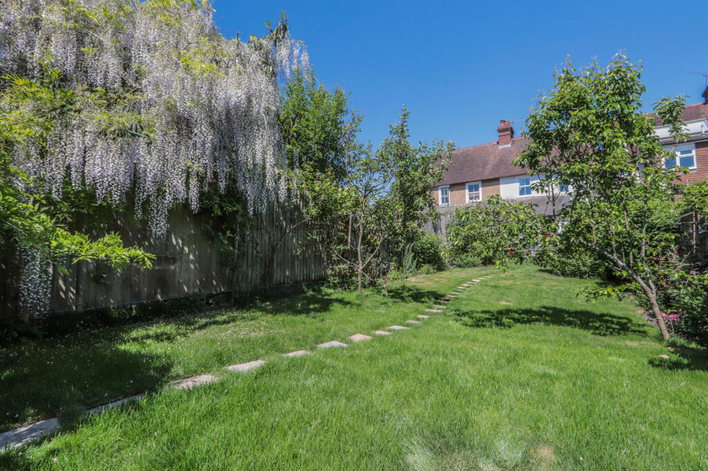With A 120ft South-Facing Garden In Hartley