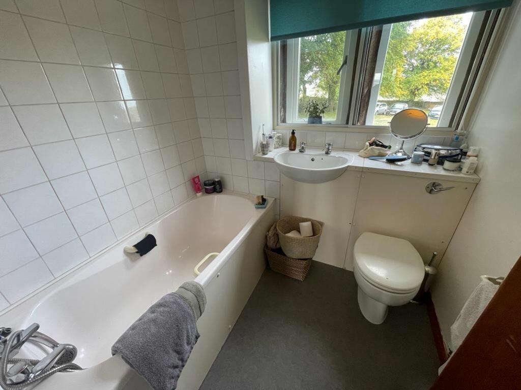 HOUSE BATHROOM