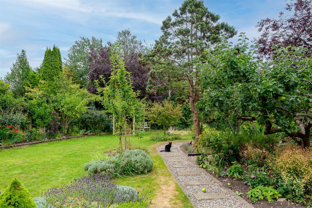 GARDEN