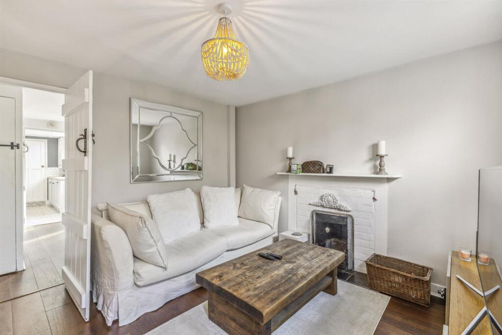 88914_17 Oliver Road(8)_low.jpg
