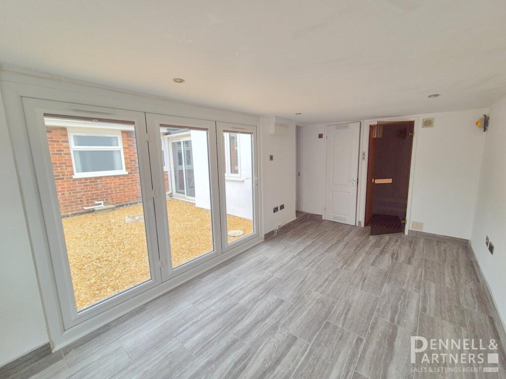 rear bedroom / studio