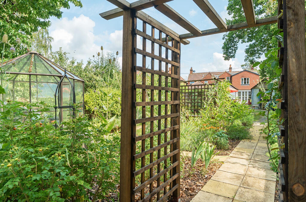 1320764-6-6875363...