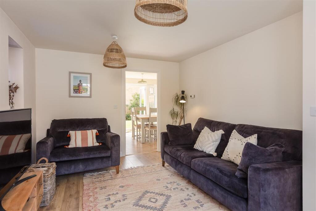 Dove Road 20 Sitting Room-3.jpg