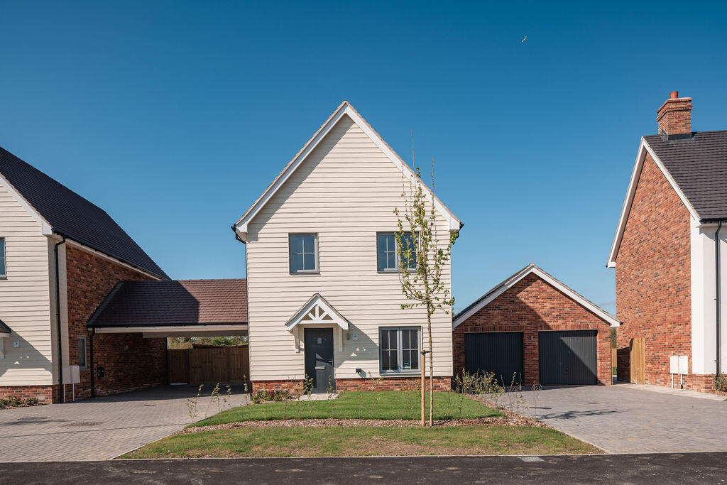 Felsted plot 10 external 2.JPG