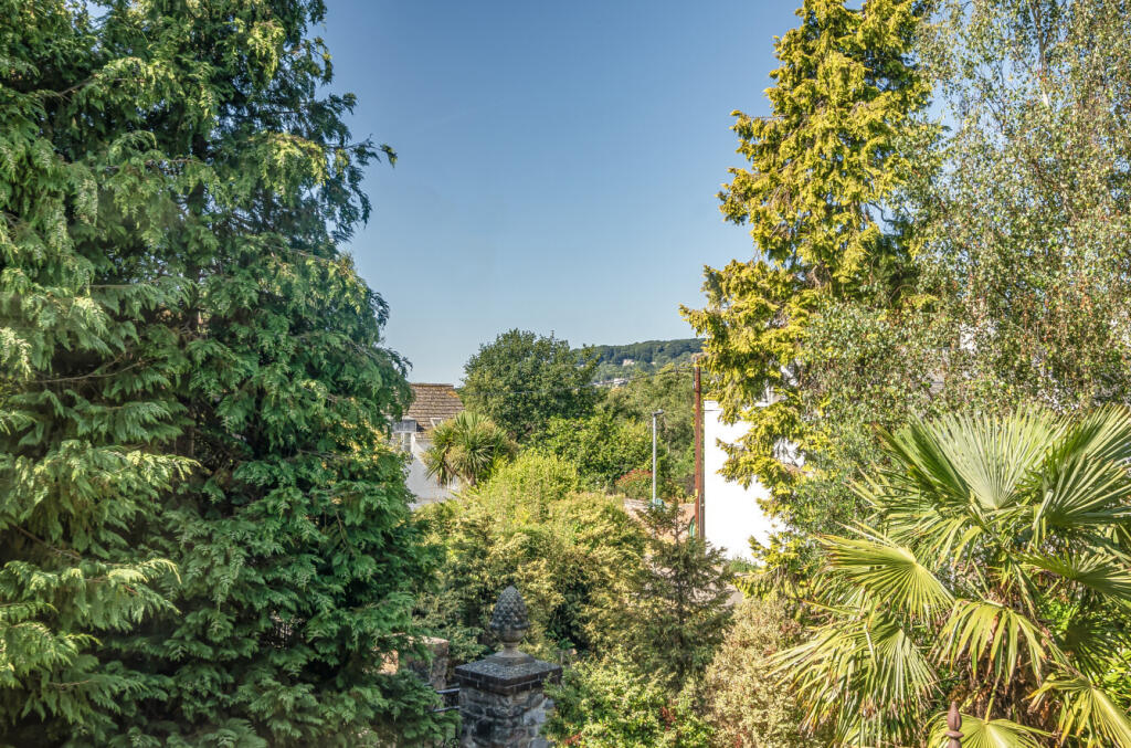 1319344-9-6870f93...