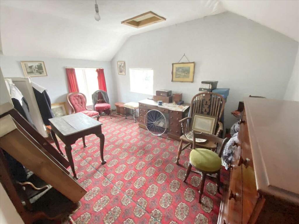 Bedroom 1: