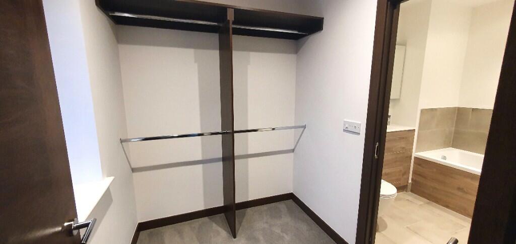 Bed 2 Dressing Room