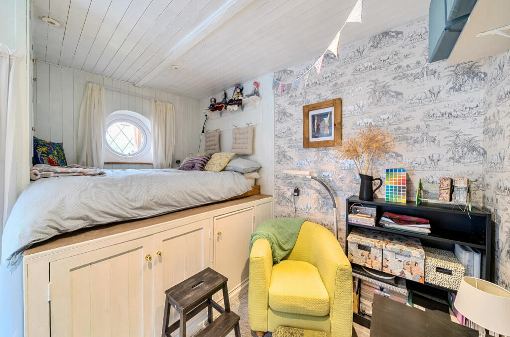 1344126-19-68ada4...