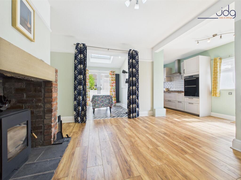 Open plan kitchen diner room