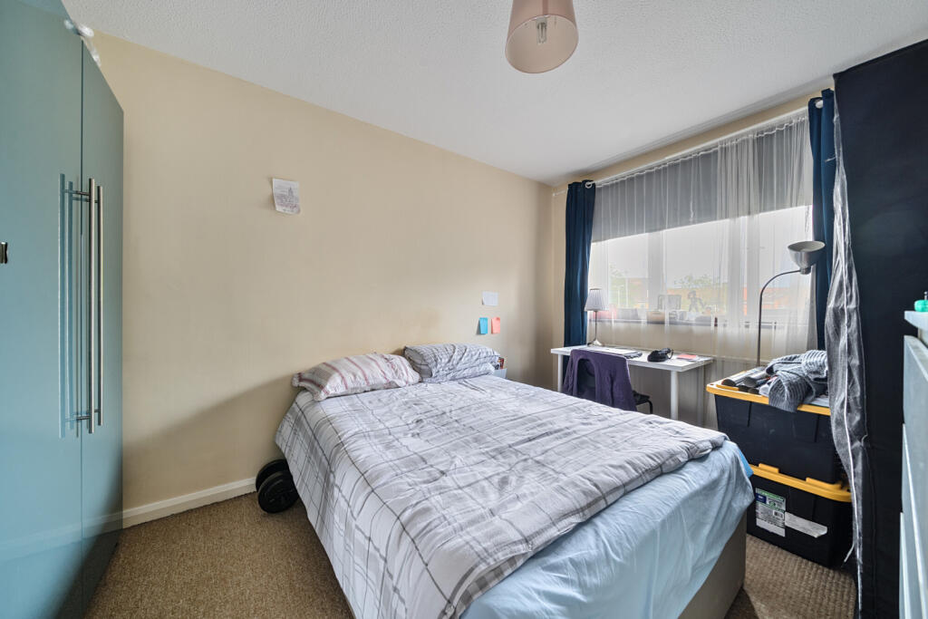 8-681b9b77374cd-1...