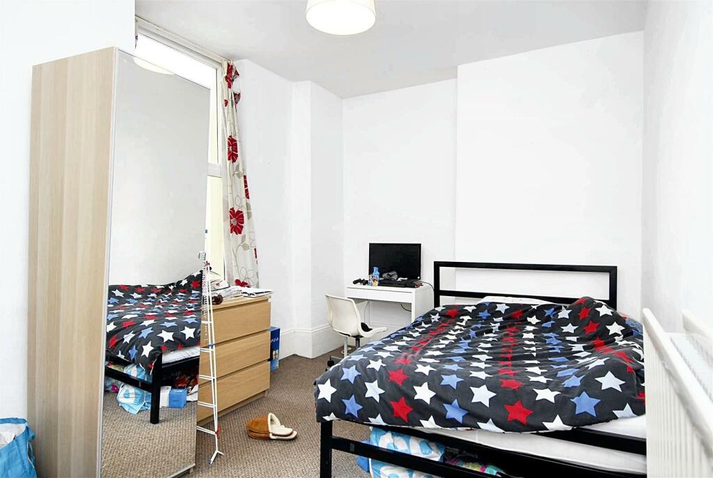 bedroom two (1).jpeg