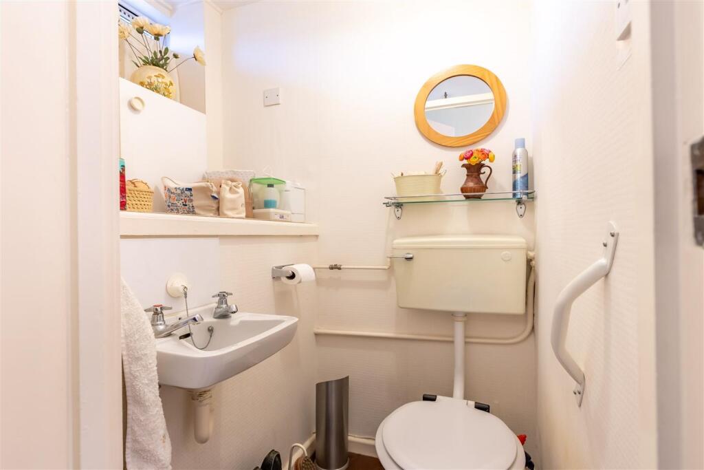 17 Highfield Green  (2).jpg