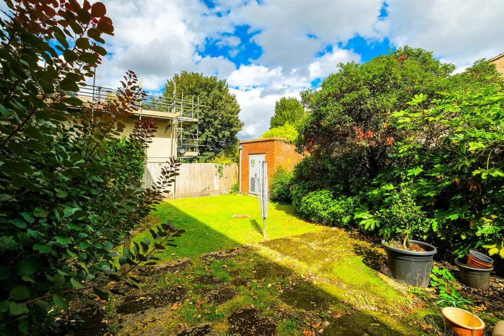 2 Nightingale court-28_web.jpg