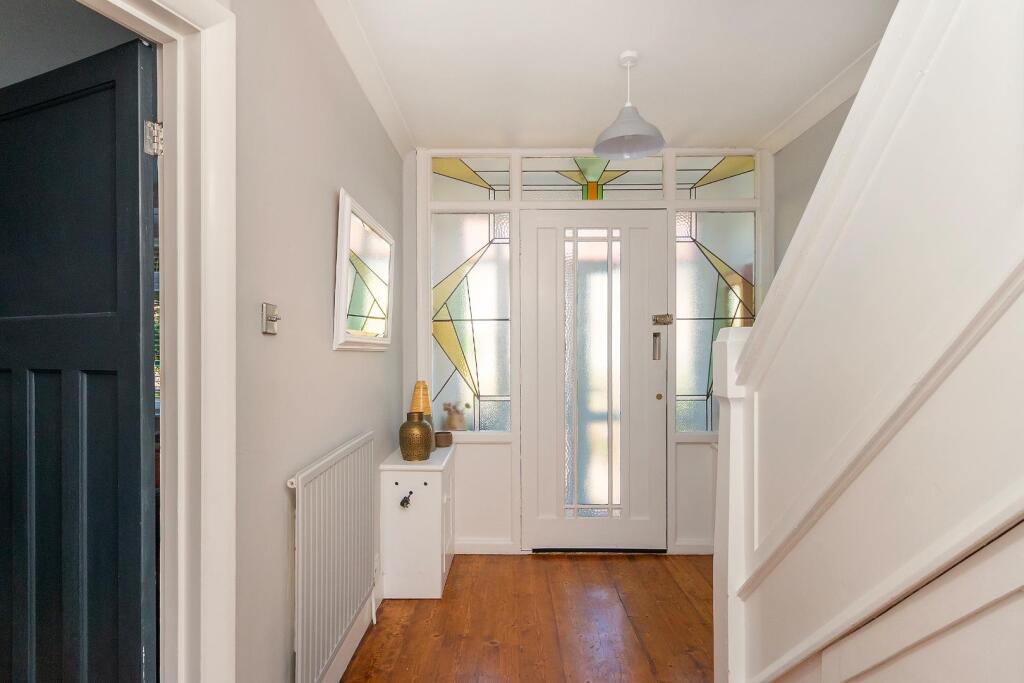 4S4RKE - Hallway B.jpg