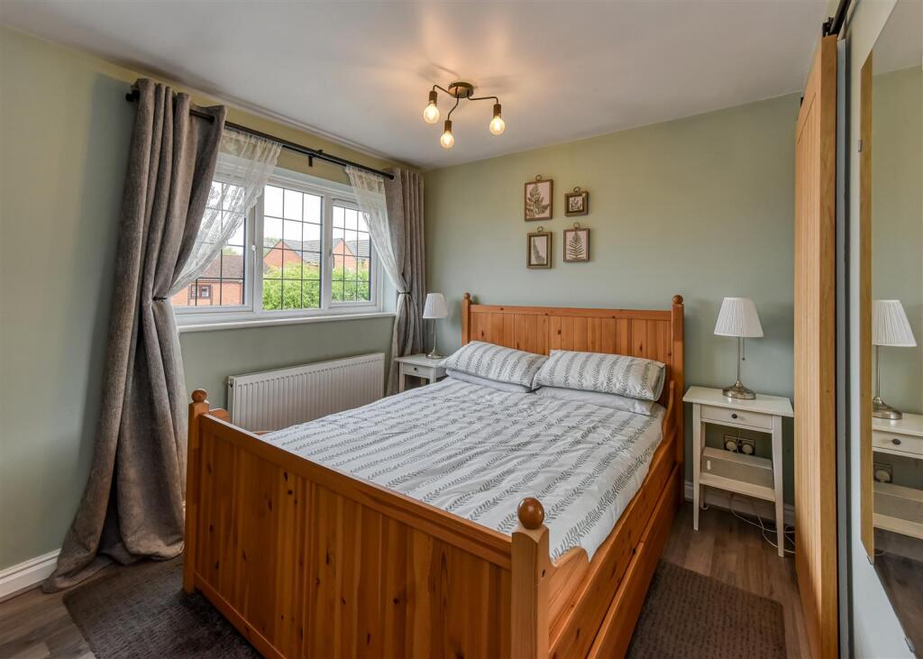 2 Sytch Lane-Bedroom 1.jpg