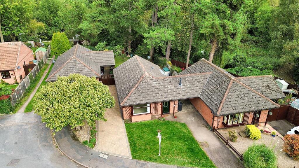 dji_fly_20251007_151026_881_1759848243347_photo_op