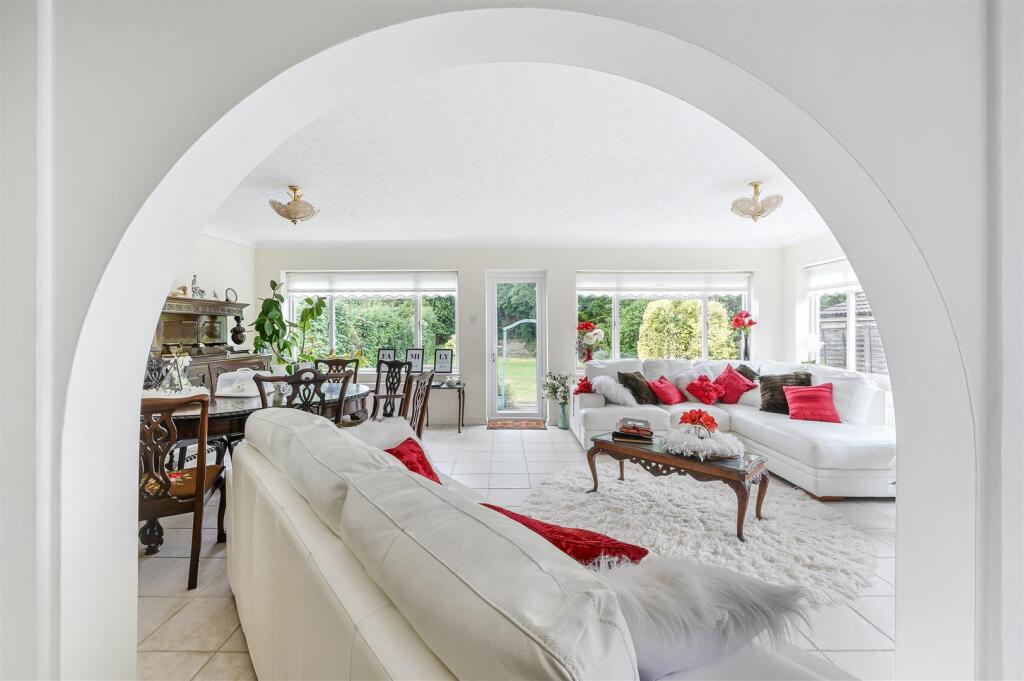 ST JAMES AVENUE, 6 (7).jpg