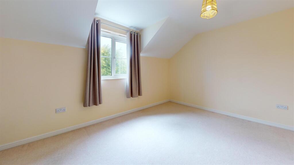 Ling-Court-Bedroom 1.jpg