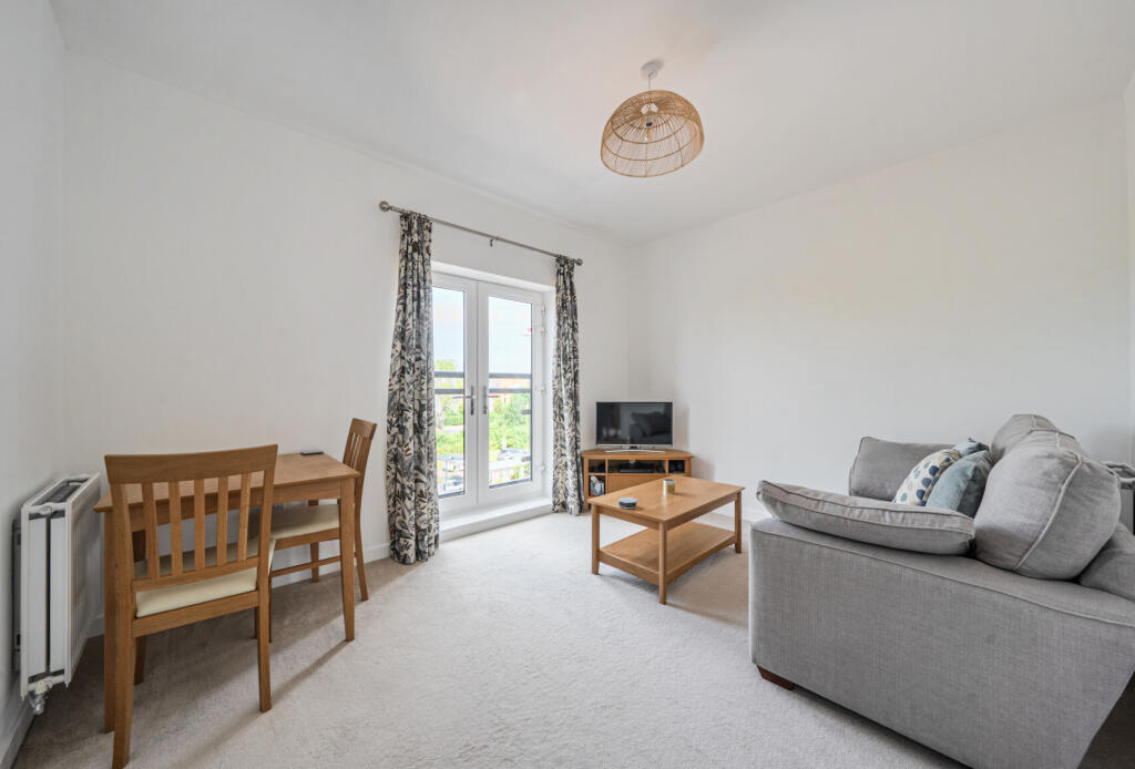 1334696-3-689330c...