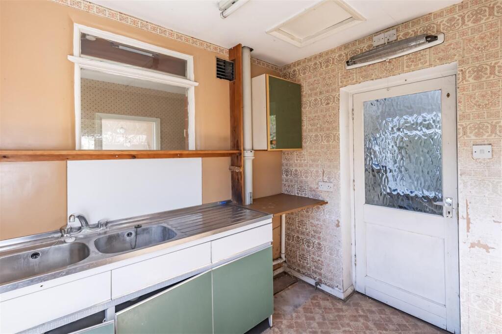 15 HeathDrive (37).jpg