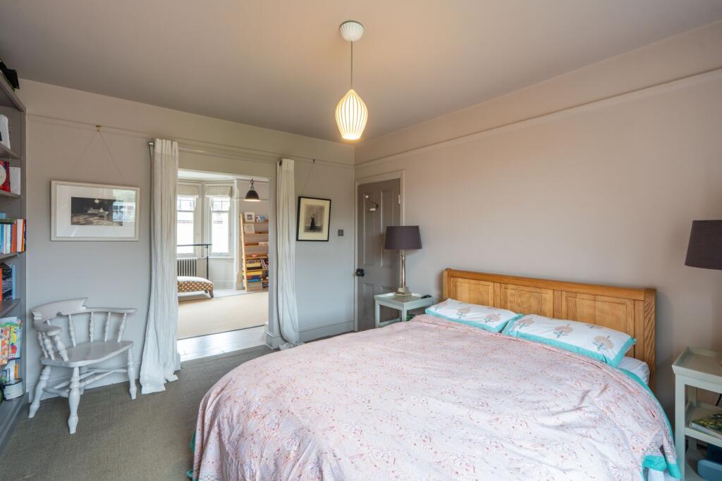 24 Lonsdale Road-04726