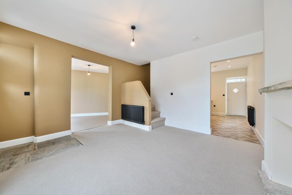 1335878-9-6899f974e4454