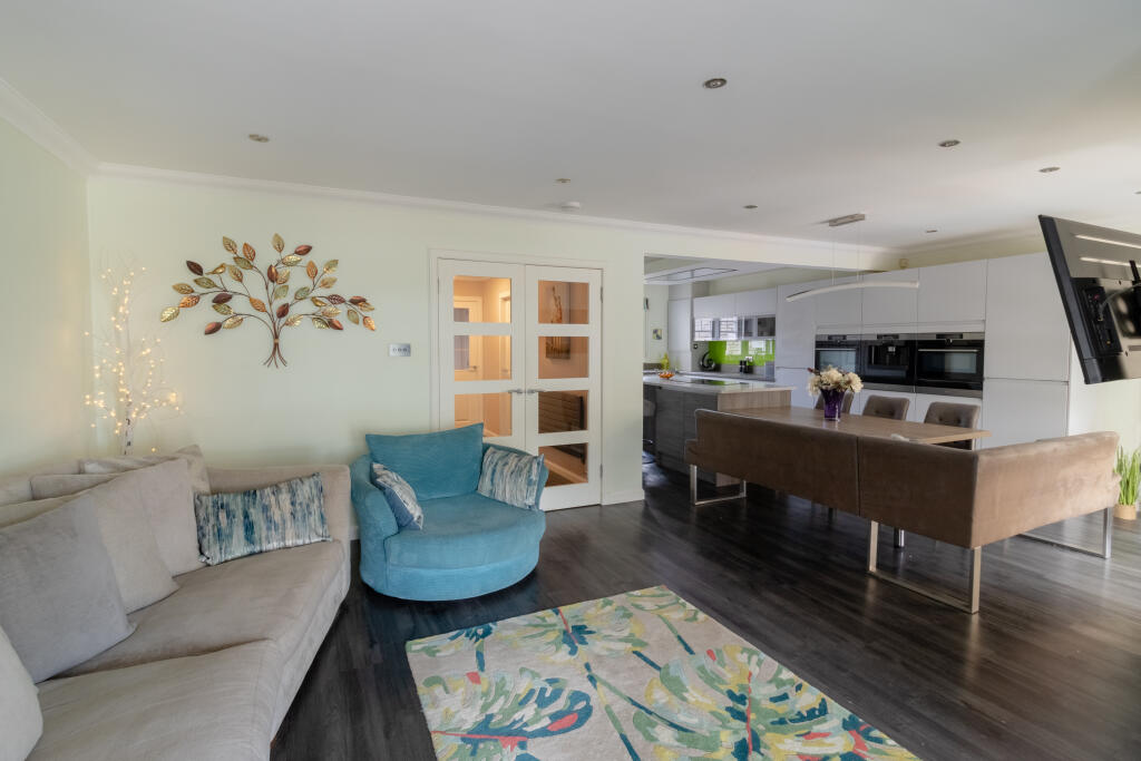 Lounge to Dining Kitchen