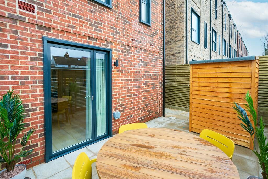 Courtyard Garden