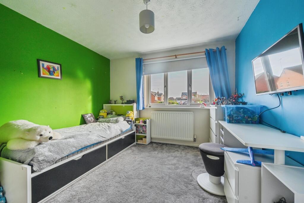 Bedroom:
