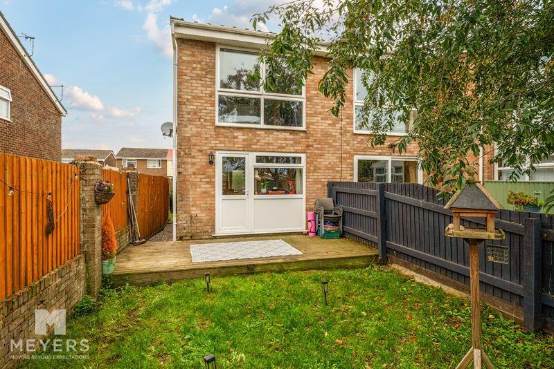 Rear Decking Area