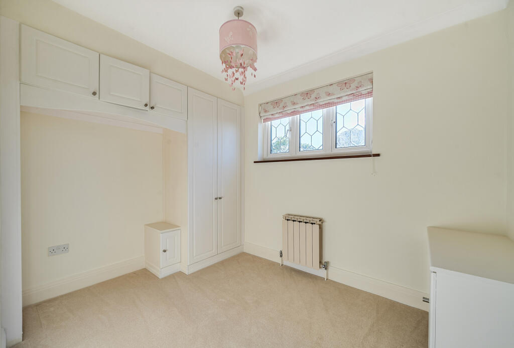 1360883-7-68dc0a0...