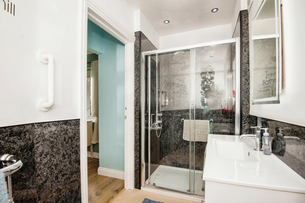 En-Suite Shower Room