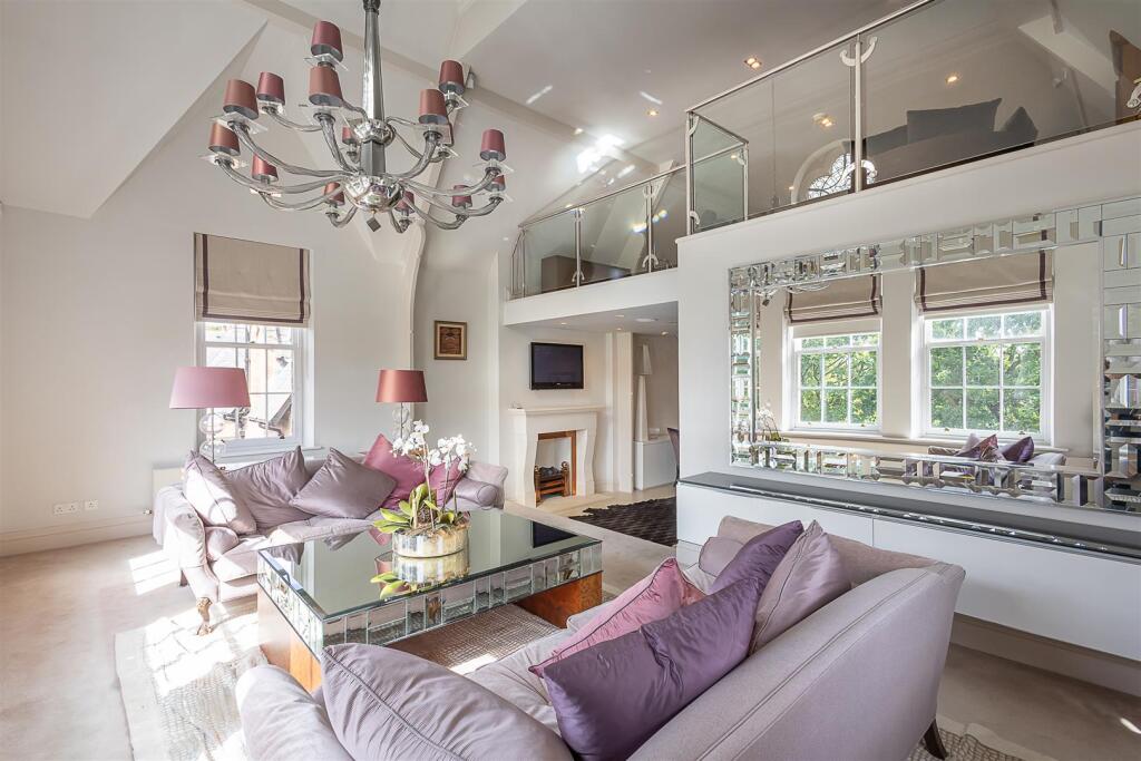 Lounge Area