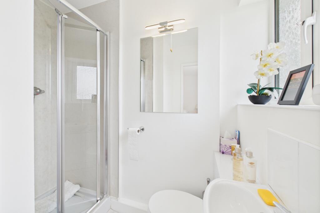 CAM03162G0-PR0301-STILL007