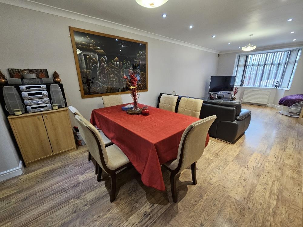 Open-plan Reception Room