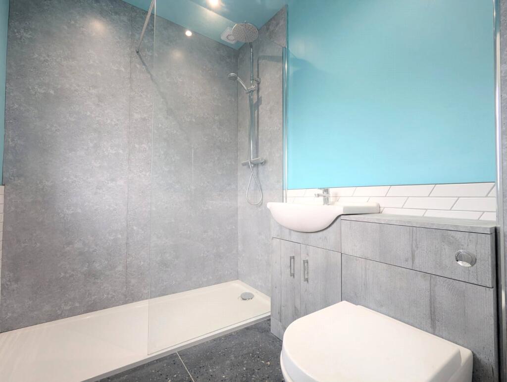 Ensuite Shower Room